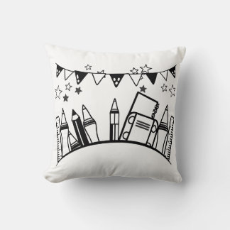 Stifte, Herrscher, Radiergummis und Bücher Kissen