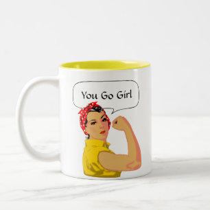 Stilechte Vintage-Frau & editierbarer You-Go-Girl- Zweifarbige Tasse