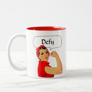 Stilevolle Vintage-starke Frau & editierbarer Trot Zweifarbige Tasse