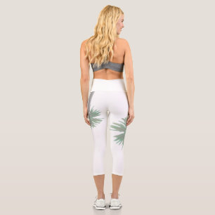Stilisierte Palmen Pastel Green Tropical Capri Leggings