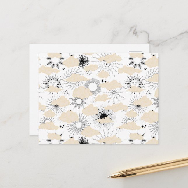 Stilisierte schwarze Sonnen hinter texturierten Br Postkarte (Vorderseite/Rückseite Beispiel)