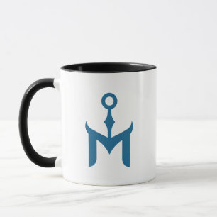 Stilisierter blauer Anker und Buchstabe M Tasse
