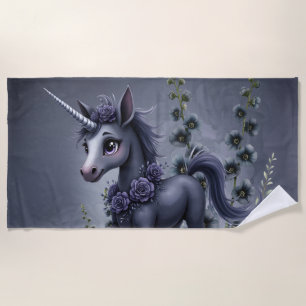 Stilisiertes Einhorn in floraler Pracht. Strandtuch