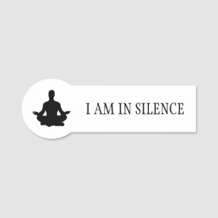 Stille Mediation Tag Namensschild