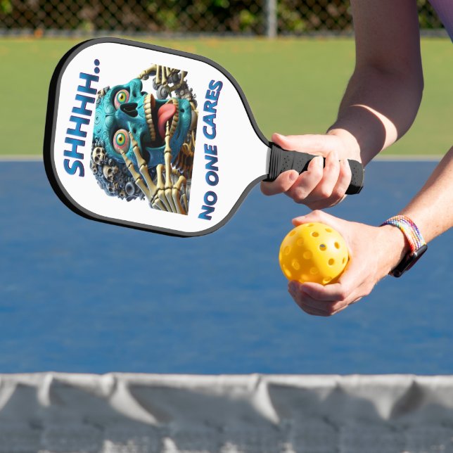 Stille Skelette: Shhh, niemand kümmert sich um Pickleball Schläger (InSitu)