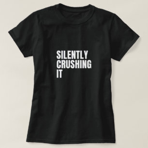 Stille Zerkleinerung des T - Shirt von Frauen