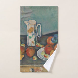 Stilleben, Milchkännchen und Früchte auf einem Tis Handtuch