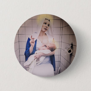 Stillende Mary Button