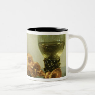 Stillleben mit einem Roemer Zweifarbige Tasse