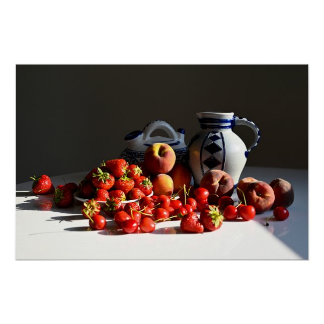 Stillleben mit Erdbeeren, Pfirsichen und Kirschen Poster (Vorderseite)