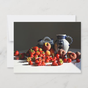 Stillleben mit Erdbeeren, Pfirsichen und Kirschen Postkarte