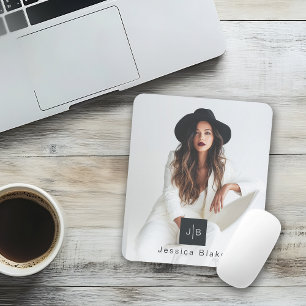 Stilsichere moderne Unternehmerinnen-Monogramm-Fot Mousepad