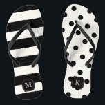 Stilvoll Chic Modern Black Dots & Stripes Monogram Flip Flops<br><div class="desc">Mit Fett*fa*tin entworfen. Einfach mit eigenen Texten,  Fotos oder Bildern anpassen. Für individuelle Anfragen wenden Sie sich bitte direkt an fat*fa*tin. Es gelten benutzerdefinierte Gebühren. www.zazzle.com/fat_fa_tin www.zazzle.com/color_therapy www.zazzle.com/fatfatin_blue_knot www.zazzle.com/fatfatin_red_knot www.zazzle.com/fatfatin_mini_me www.zazzle.com/fatfatin_box www.zazzle.com/fatfatin_design www.zazzle.com/fatfatin_ink</div>