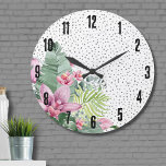 Stilvoll florales Wasser tropisch Große Wanduhr<br><div class="desc">Ein tropisches Design, das die ruhige Schönheit der Natur mit einem spielerischen Rand verbindet. Eine Mischung aus beruhigenden tropischen Blätter, wie Bananenstauden, Palmen, Monstera-Blätter, rosa Princessa-Pflanze, sanftes lila-rosa Orchideengebirge und Protea-Blüte, die mit verschiedenen anderen Blättern verwoben sind. Das Hinzufügen eines lustigen Elements, eines grauen "chaotischen Punktes" oder eines "dalmatinischen Punktes"...</div>