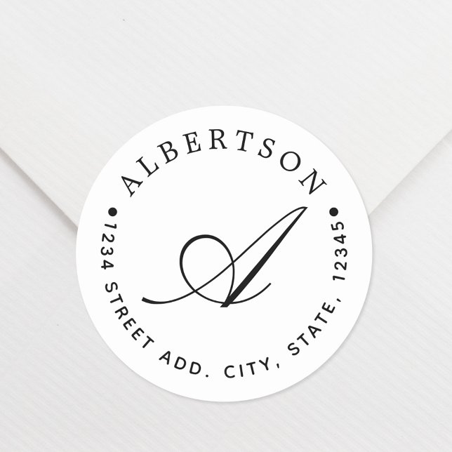 Stilvolle Black Script Monogram Familienname-Adres Runder Aufkleber (Von Creator hochgeladen)