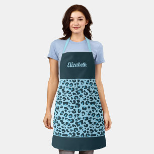 Stilvolle blaue Leopardendruckerei mit einem gürtl Schürze
