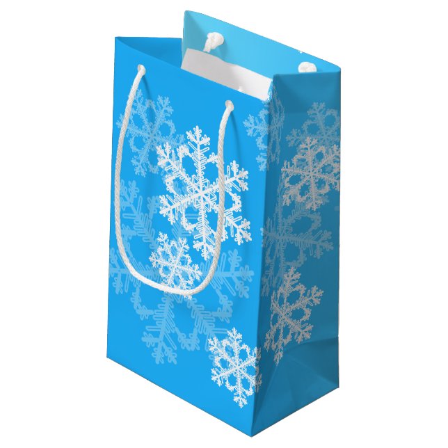 Stilvolle Blue Snowflakes Modernes Weihnachtsmuste Kleine Geschenktüte (Rückseite Schrägansicht)