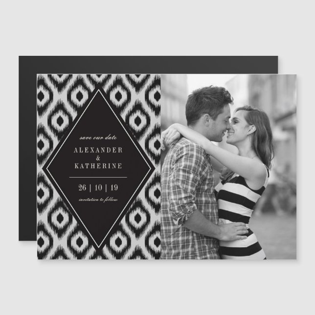 Stilvolle Chic Mod Diamond Ikat Foto Save the Date Magneteinladung (Vorne/Hinten)