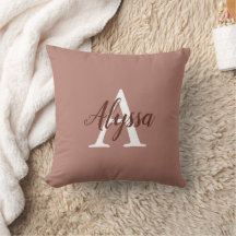 Stilvolle Cinnamon Monogram Script Throw Kissen