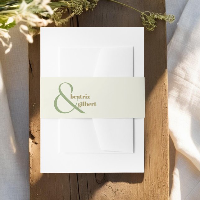 Stilvolle Cream Moss und Olive Green Moderne Hochz Einladungsbanderole (Elegant monogram belly band with creamy white background moss green and olive green typography)