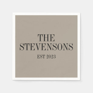 Stilvolle klassische Familie Nachname Est Date Tau Serviette