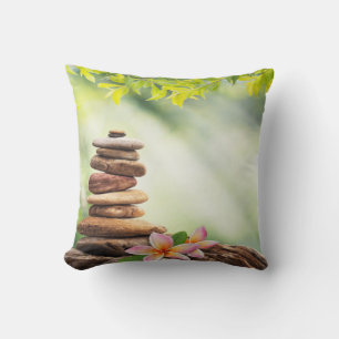 Stilvolle Lotus Blume Landschaft, Zen Stones Kissen