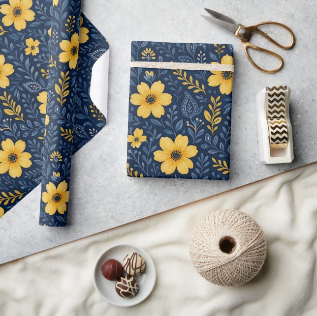 Stilvolle, mediterrane Blumenmuster Geschenkpapier (Kunsthandwerk)