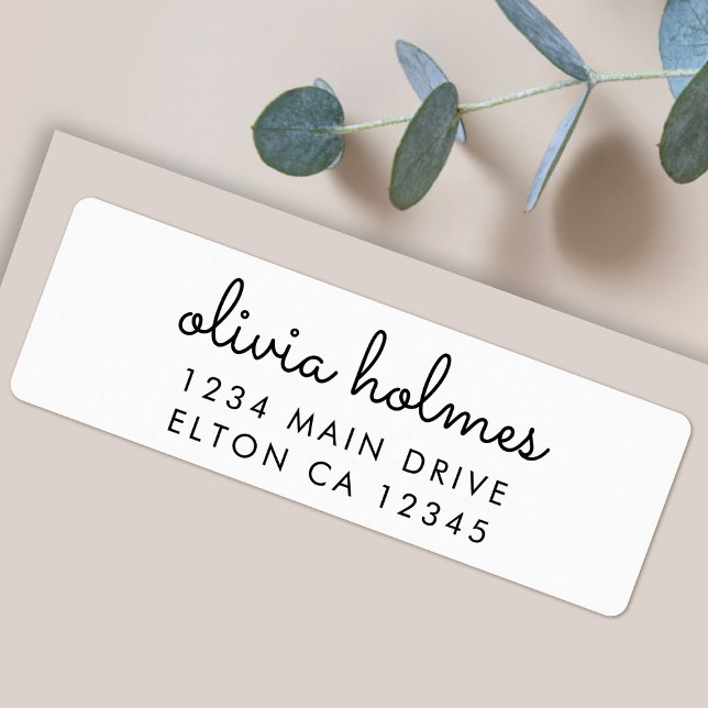 Stilvolle Minimal White Script-Rücksendeadresse (A stylish monochrome label perfect for personalized stationery and everyday mail)
