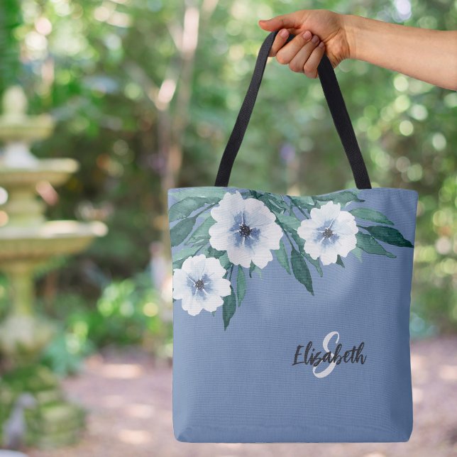 Stilvolle Mit Monogramm Bezeichnung Initial Floral (Stylish Monogrammed Name Initial Floral Dusty Blue Custom Canvas Tote Bag)