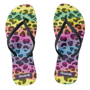Stilvolle moderne Regenbogenleoparden mit Namen Flip Flops