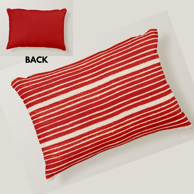 Stilvolle, moderne, rote und weiße Streifen Dekokissen (A stylish red and white striped pillow)