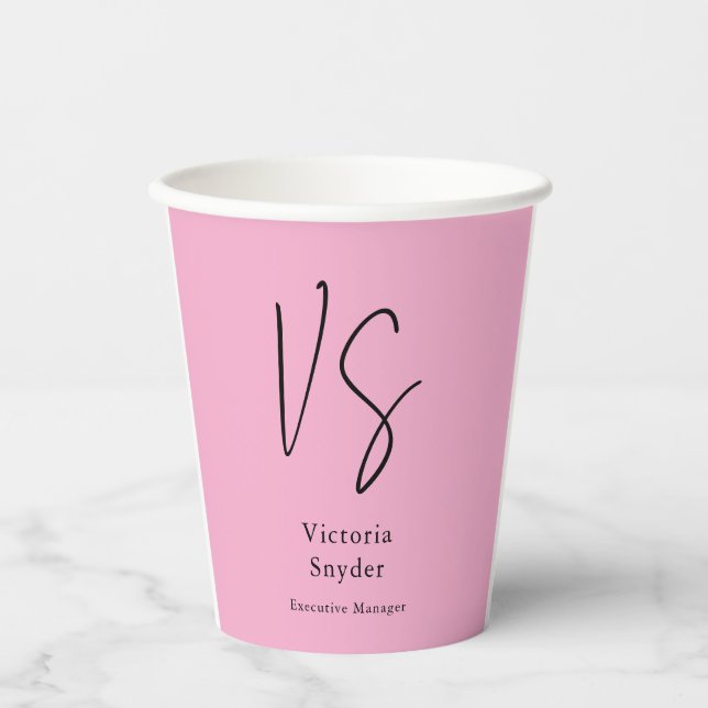 Stilvolle Monogram Beruflich Light Pink Pappbecher (Vorderseite)