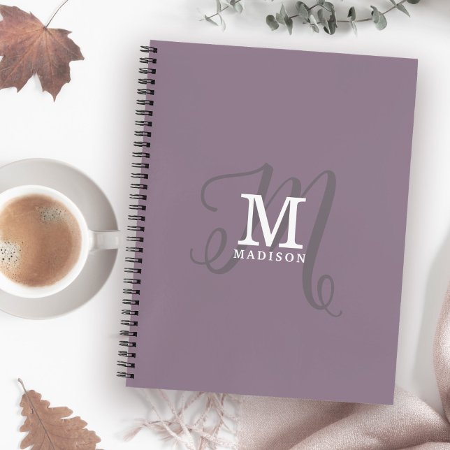 Stilvolle Monogram und Name Calligrafy Lila Notizbuch (Personalize this notebook with your name and monogram initial.)