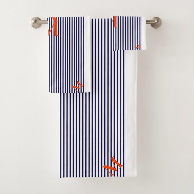 Stilvolle Navy und Weiße Vertikale gestreift Badhandtuch Set (Insitu)