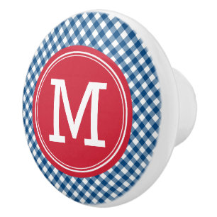 Stilvolle Picnic Blue Gingham und Red Monogram Keramikknauf