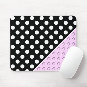 Stilvolle Polka-Punkte und -Herzen in Schwarz und  Mousepad