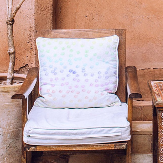 Stilvolle Regenbogen-Blume Kissen (Von Creator hochgeladen)