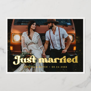 Stilvolle Retro-„Just married“-Fotokarte mit Goldf Folieneinladung
