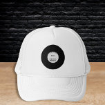 Stilvolle Retro Vinyl Record Bachelor Party Truckerkappe<br><div class="desc">Feiern Sie mit diesem stilvollen LKW-Hut das Bräutigam! Mit einem schwarz-weißen Retro-Vinyl-Design ist dieser Hut perfekt für eine Junggeselle mit zeitlosem Stil. Personalisieren Sie es mit dem Namen des Bräutigams und dem besonderen Datum, um es zu einem unvergesslichen Sake zu machen. Der klassische LKWer eignet sich ideal für ein lustiges...</div>