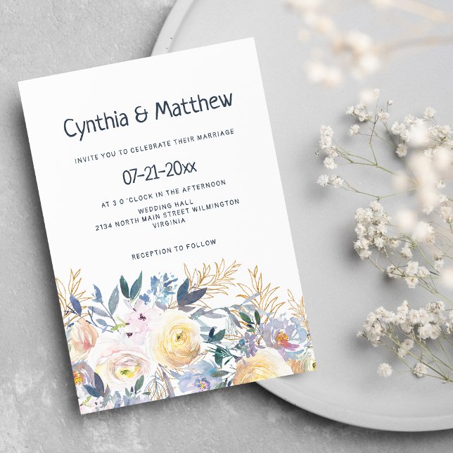 Stilvolle schicke, blaue Elfenbeinblume Einladung (Stylish chic navy blue ivory gold floral wedding)