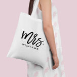 Stilvolle Schrift "Future Mrs." Tragetasche<br><div class="desc">Spaß beim personalisierten Brautparty.</div>