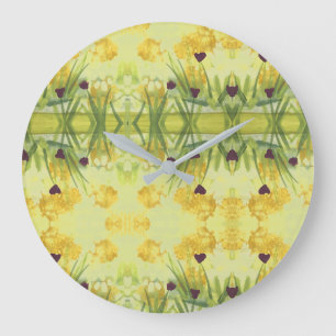 Stilvolle Uhr mit Lila Herzen