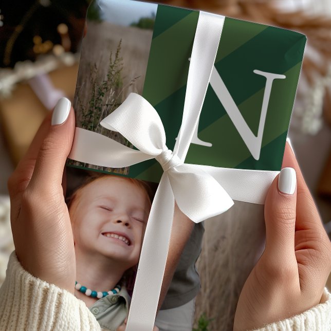 Stilvolle Weihnachtsstreifen Fotocollage Urlaub Geschenkpapier (Von Creator hochgeladen)