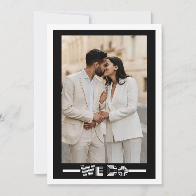 Stilvolle zeitgenössische Schwarz-Weiß-Hochzeit Einladung (Rückseite)