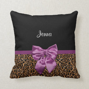 Stilvoller Leopard-Druck-eleganter lila Bogen und Kissen