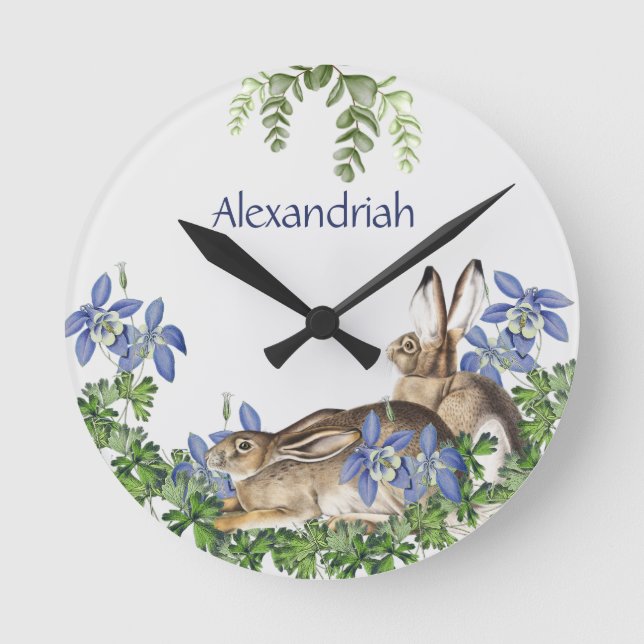 Stilvolles Blue Floral Rabbit Wasserfarbe Niedlich Runde Wanduhr (Vorderseite)