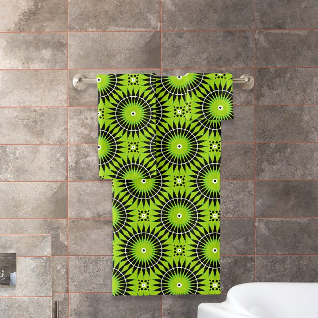 Stilvolles Boho Lime Green Geometric Muster Badhandtuch Set (Von Creator hochgeladen)