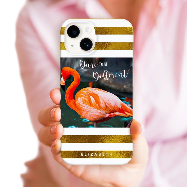 Stilvolles Flamingo Foto Gold Streifen Dare Quote Case-Mate iPhone Hülle (Von Creator hochgeladen)