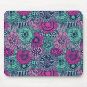 Stilvolles, helles Muster aus wunderschönen Blumen Mousepad