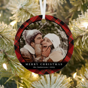 Stilvolles Minimal Red Kariert Christmas Couple Fo Ornament Aus Metall